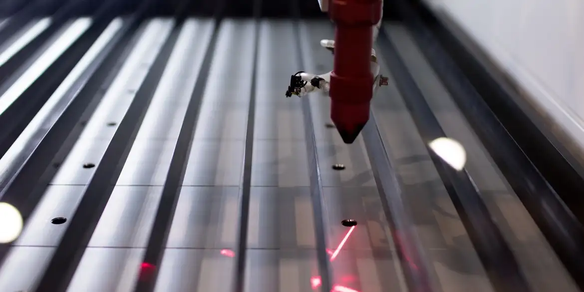 wycinanie laserowe w metalu